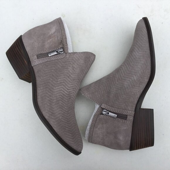 Lucky Brand FHUNA Titanium Suede Embossed Double Side Zip Block Heel Booties 10 - Picture 6 of 11